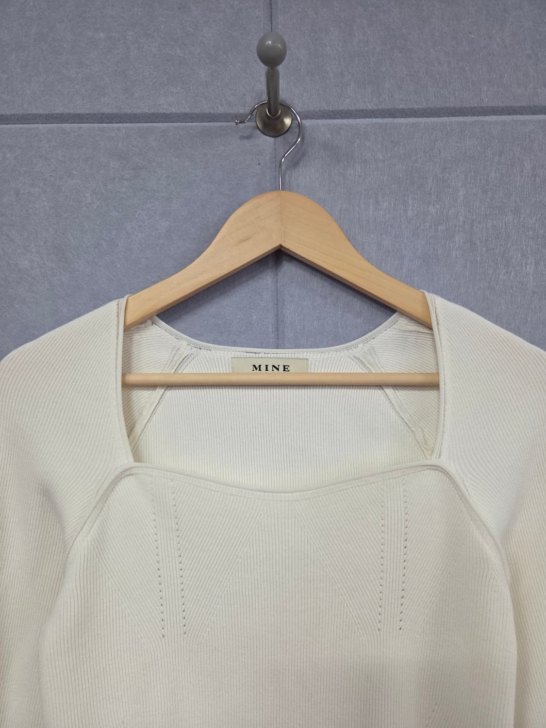 MINE 마인 스퀘어넥 절개 골지 니트 탑 상품이미지2