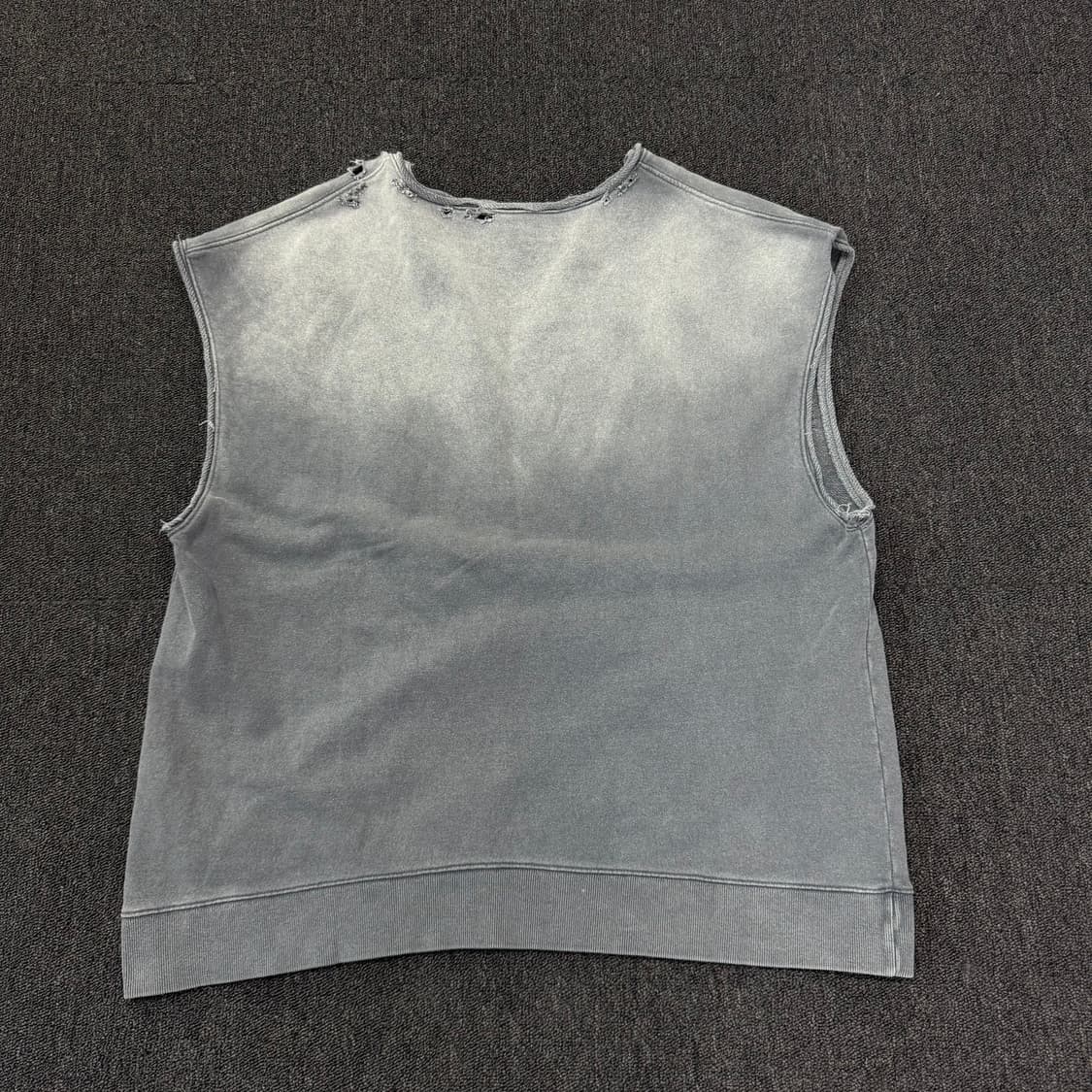 The wreck chords 더 뤡코즈 워싱 데미지 그레이 슬리브리스 상품이미지4