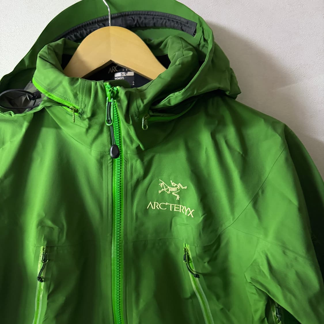 아크테릭스 베타LT 고어텍스 프로쉘 S (66-77) 캐나다 생산 상품이미지3