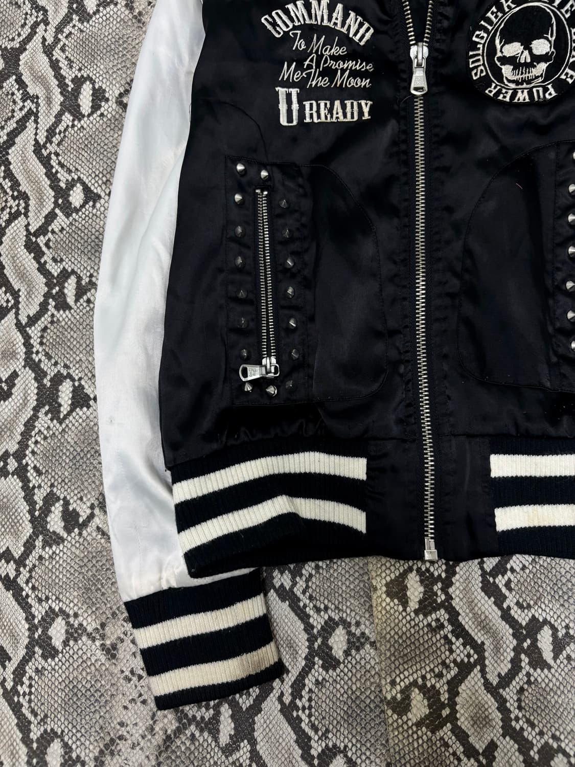  00‘s Rare Design Skull Patch&Stud Detai 상품이미지2