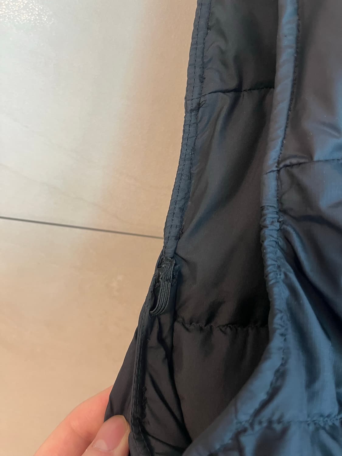 노스페이스 눕시 700 패딩 조끼 블랙 [L]  상품이미지8