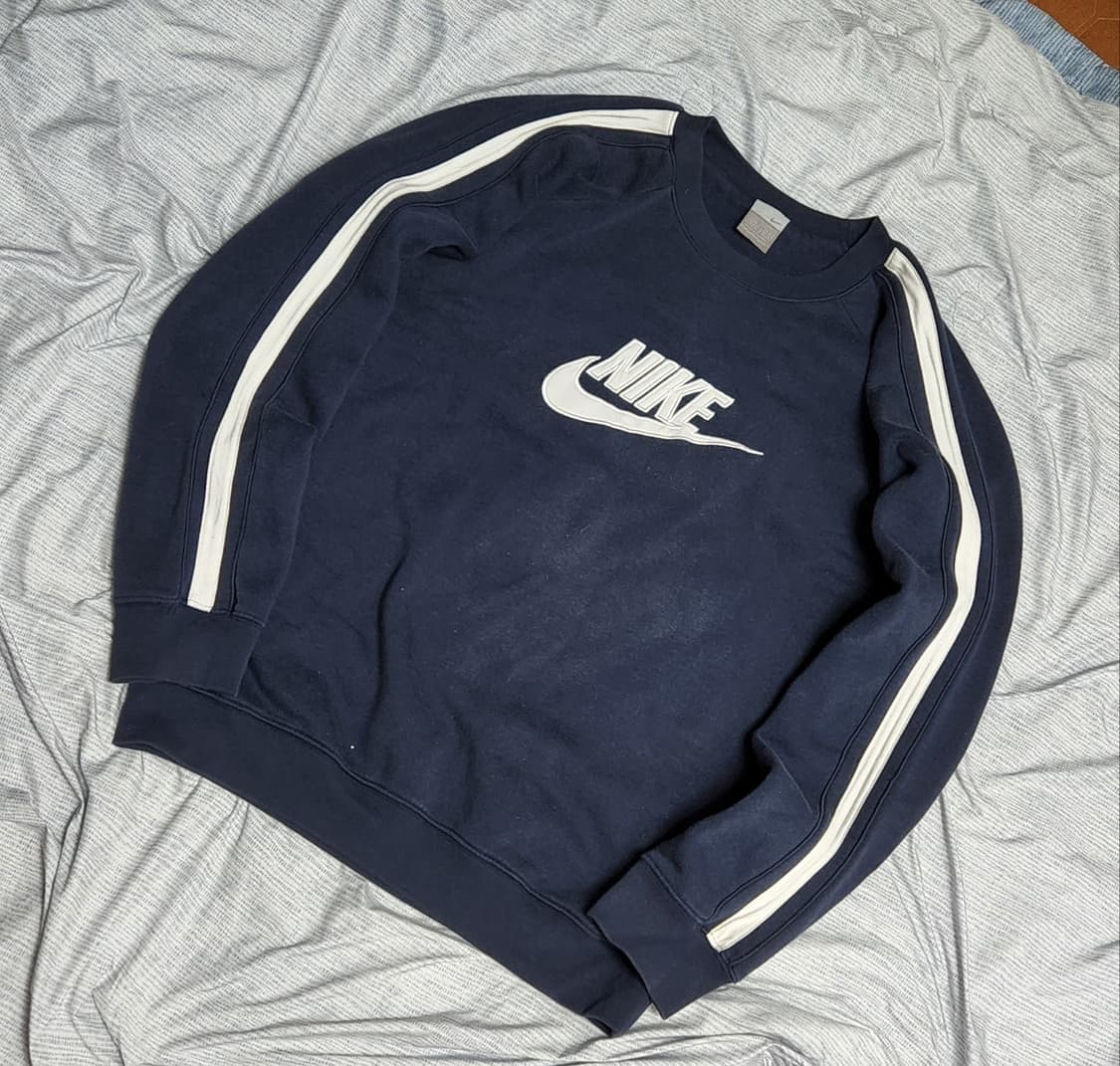 나이키 사이드라인 올드스쿨 자수 맨투맨 상품이미지3