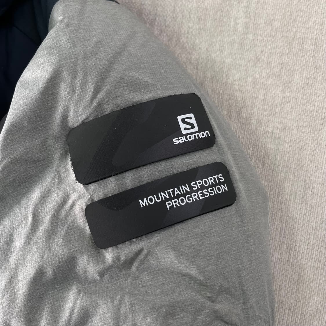 100 살로몬 대장급 알래스카 헤비 구스 패딩 상품이미지4