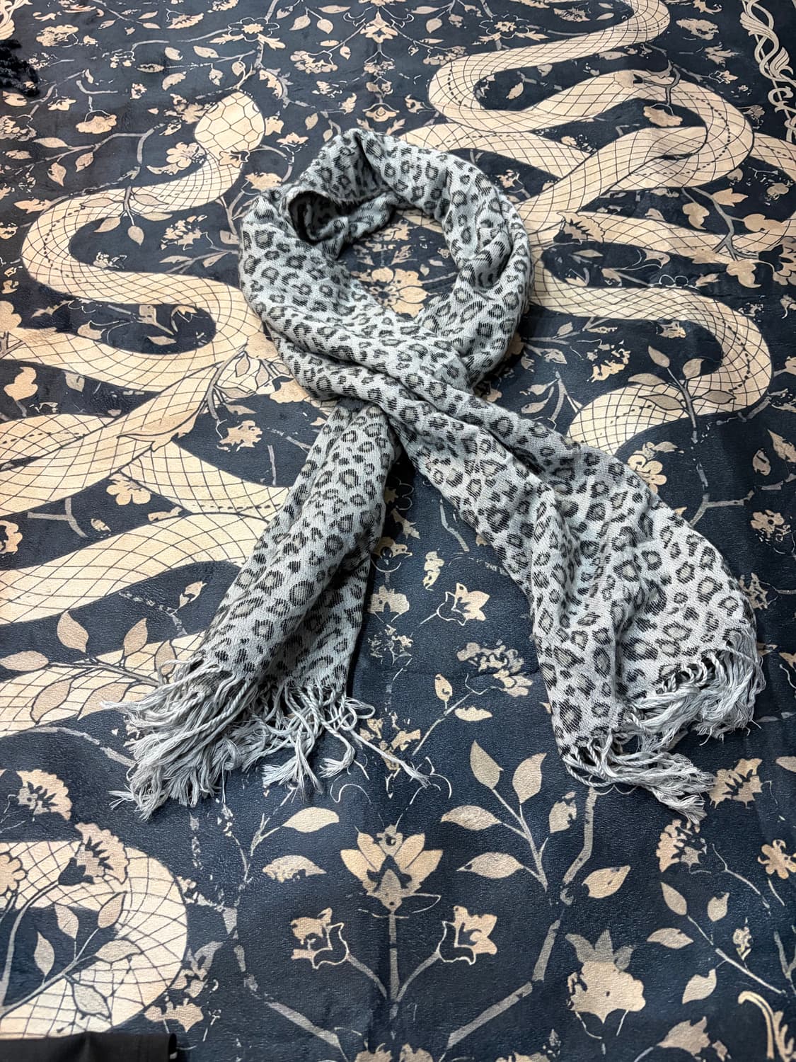 Leopard vtg scarf 상품이미지1