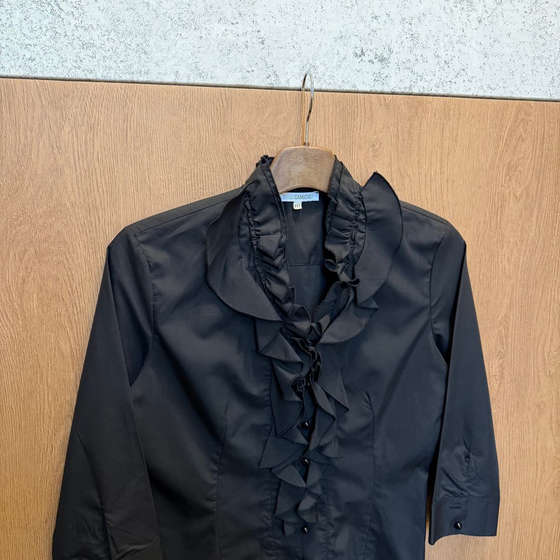 빈티지 블라우스 7부 소매 프릴 러플 버튼업 디테일 블랙 상품이미지3