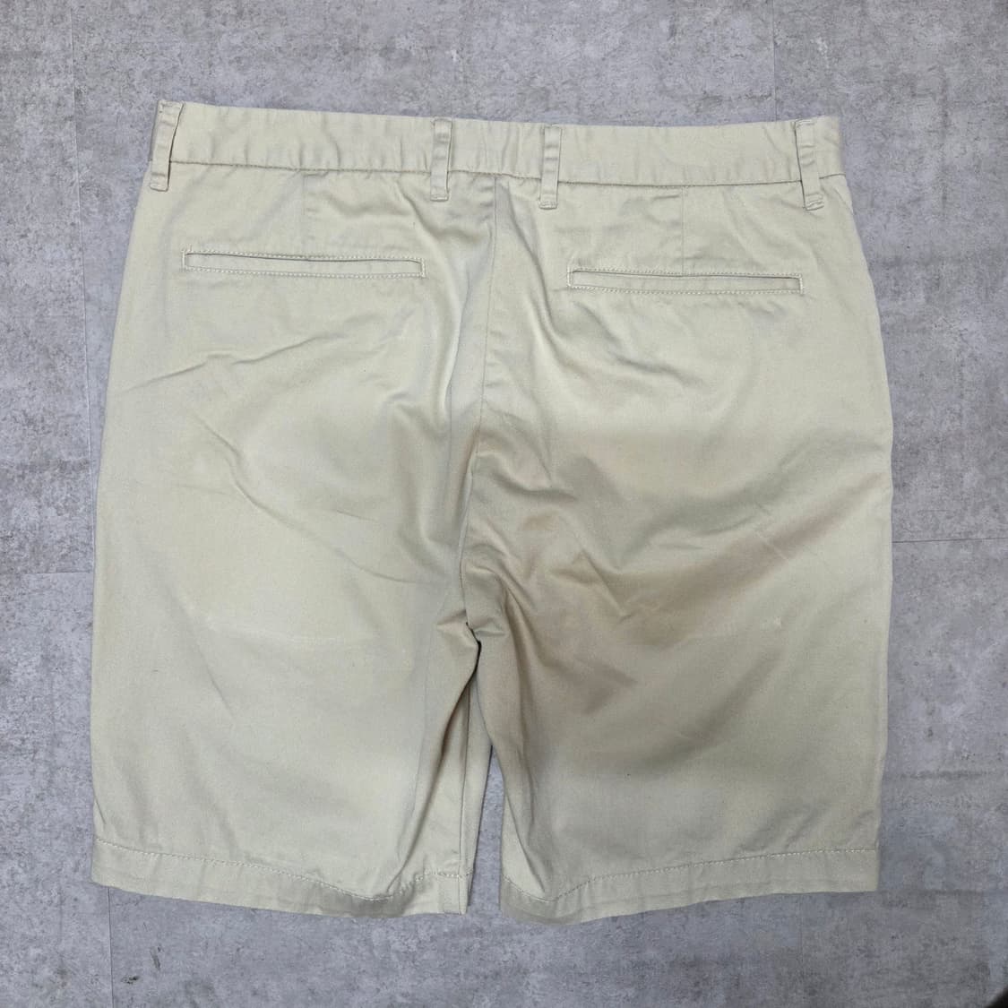 (네고가능)지오다노 크림색 반바지 상품이미지2