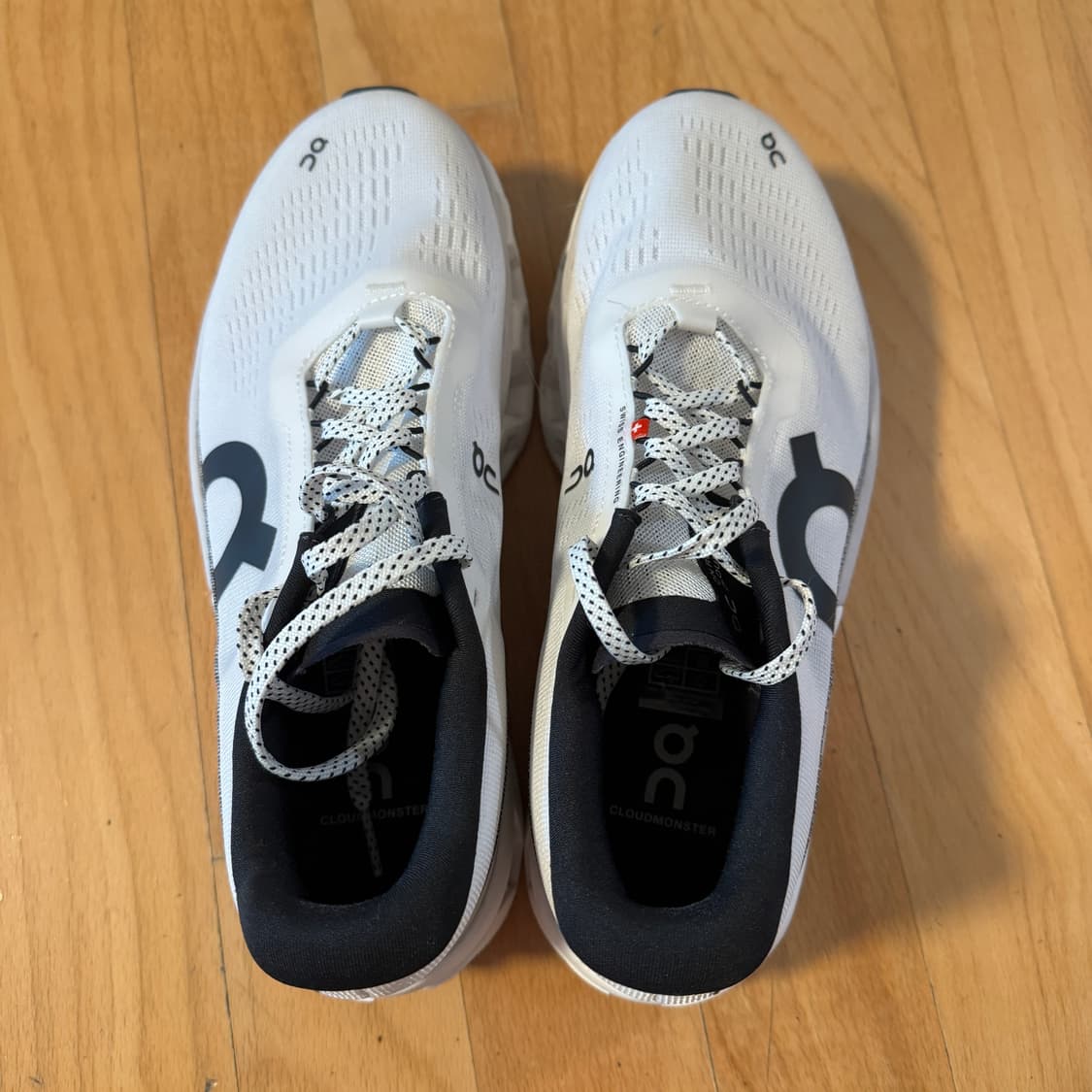 온러닝 On 클라우드몬스터2 화이트 260 상품이미지4