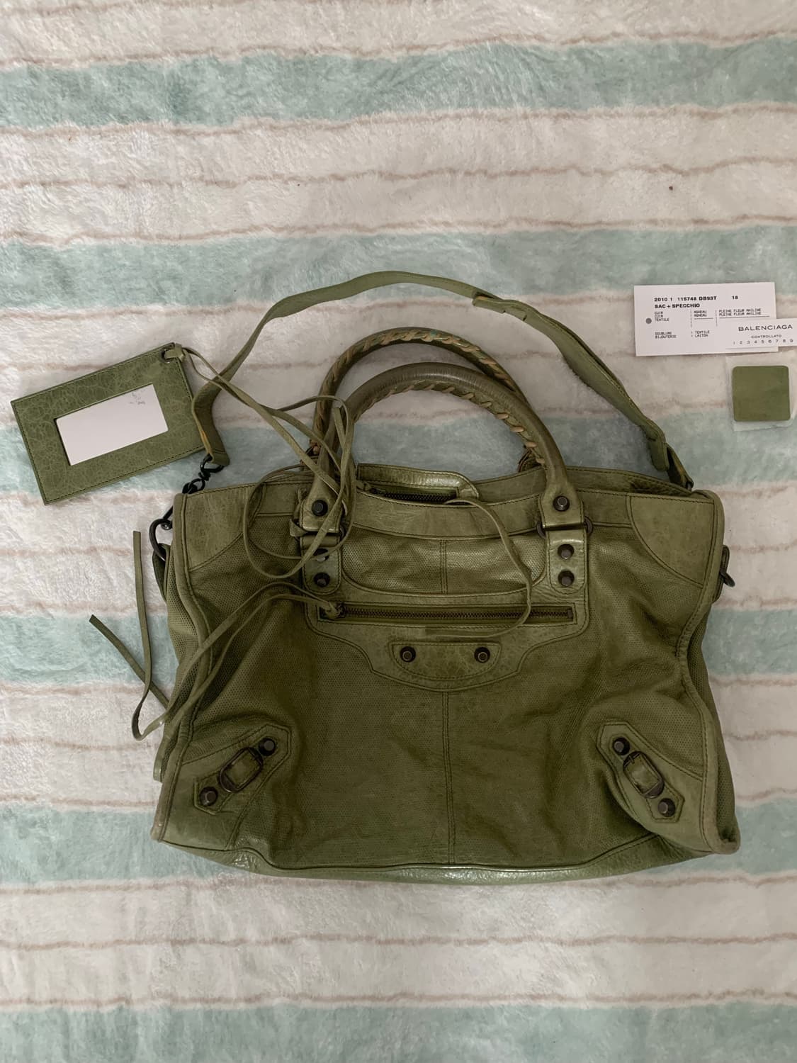 발렌시아가 모터백 미듐 르시티 시티백 올리브 상품이미지4