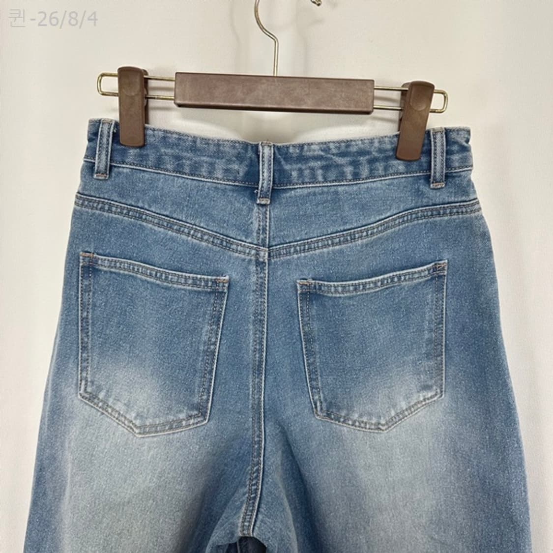 
무신사스탠다드 여자 버뮤다 데님 반바지 (미착용새제품 )25 상품이미지5
