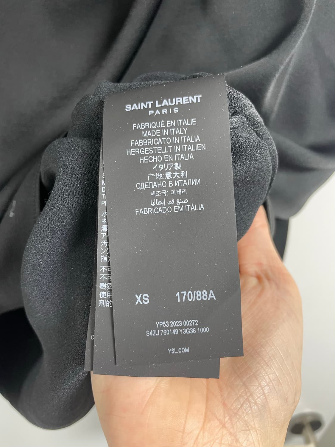 생로랑 23aw 새틴 탑 상품이미지8