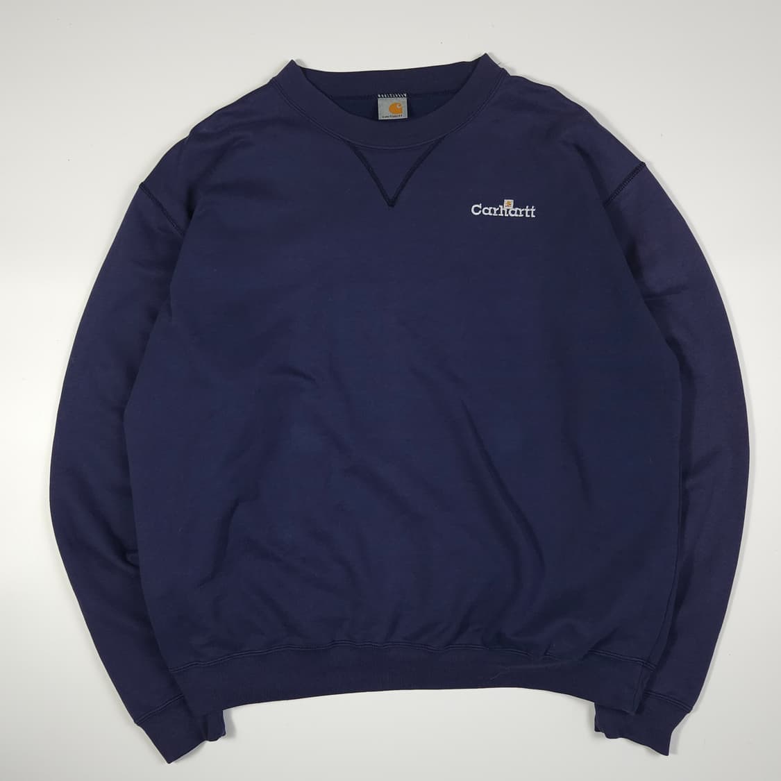 칼하트 오버핏 네이비 맨투맨  상품이미지1