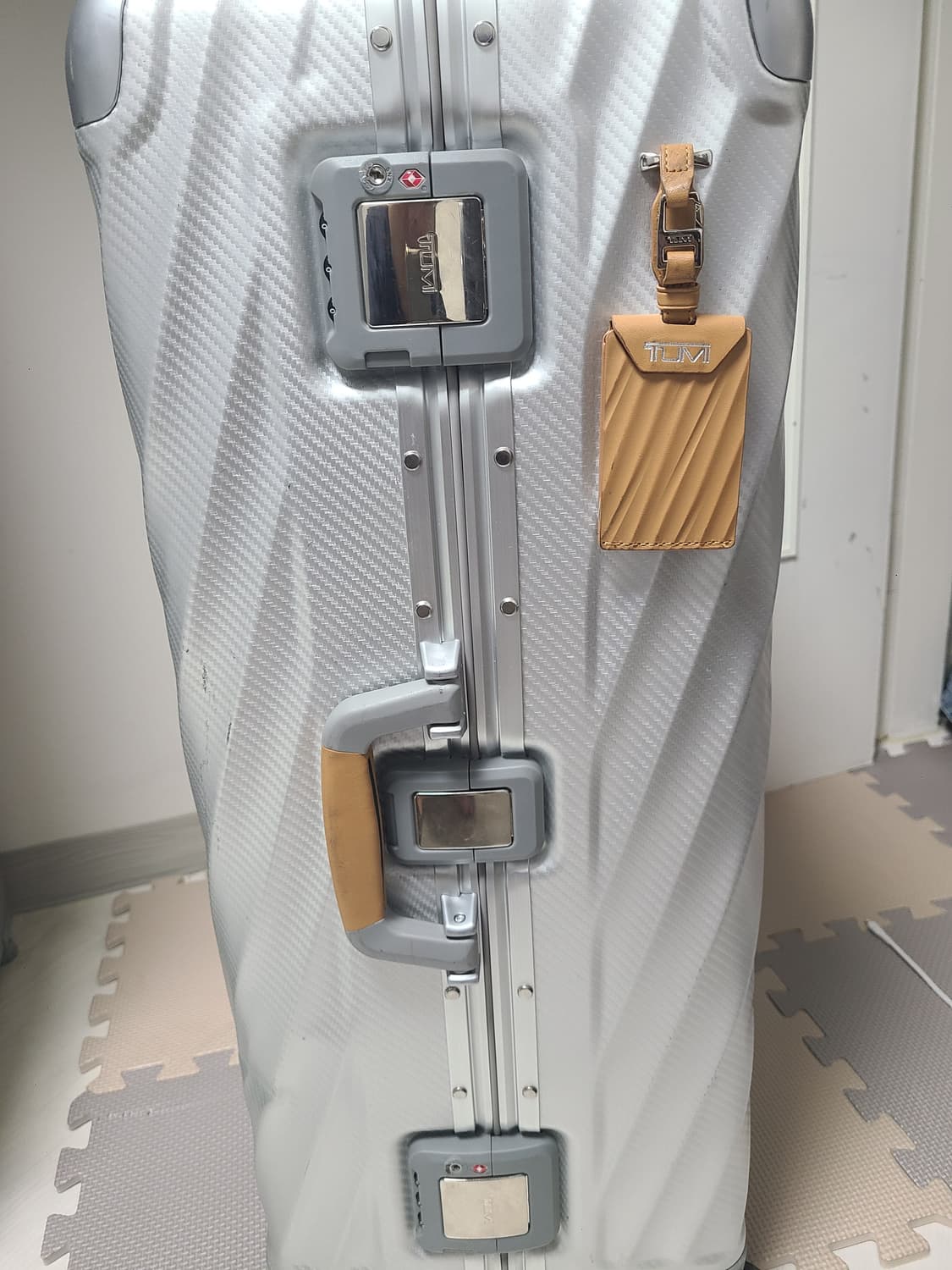 TUMI 알루미늄 캐리어 실버 29인치 상품이미지4