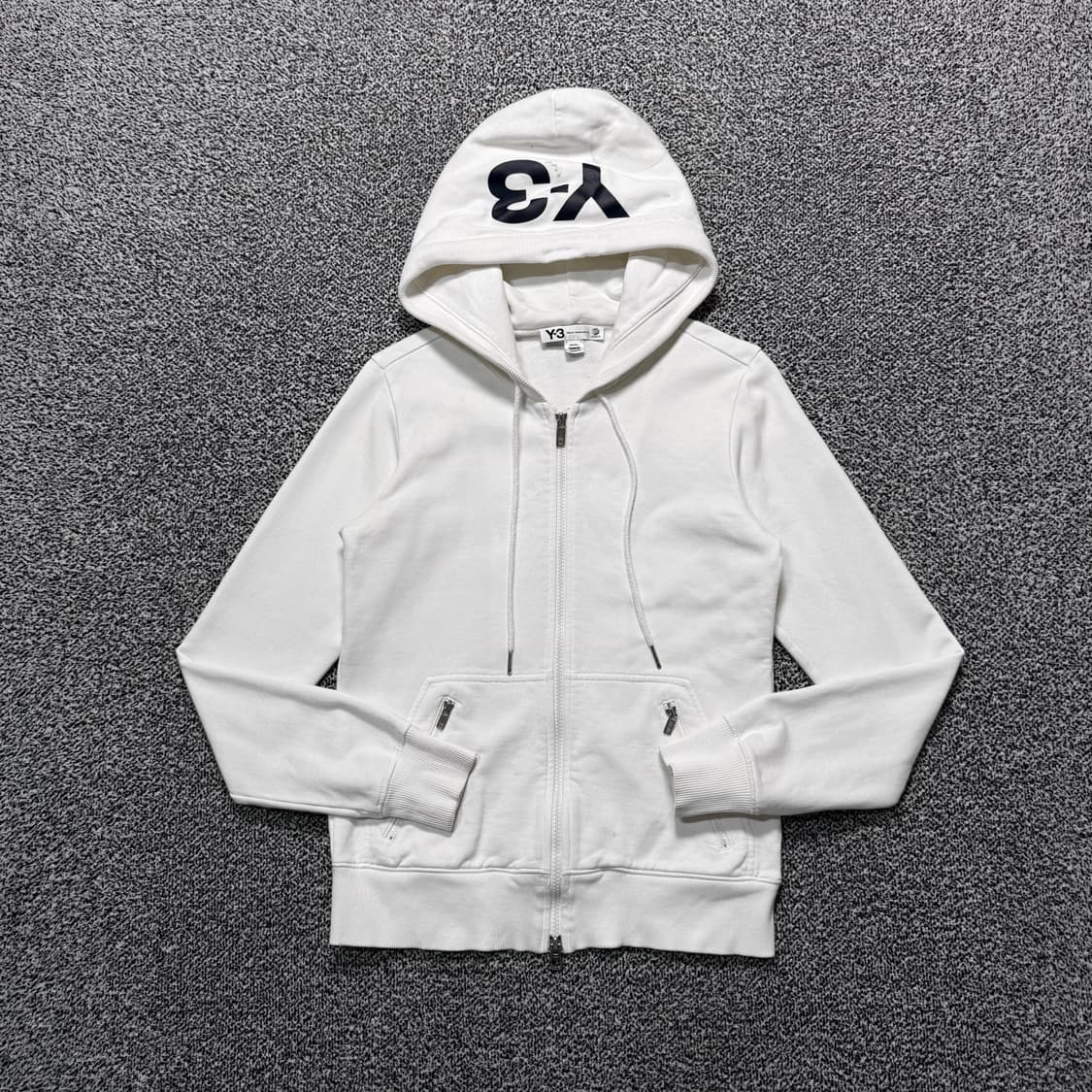Name : Y-3 후드 빅로고 화이트컬러 투웨이 후드집업 :)  상품이미지2