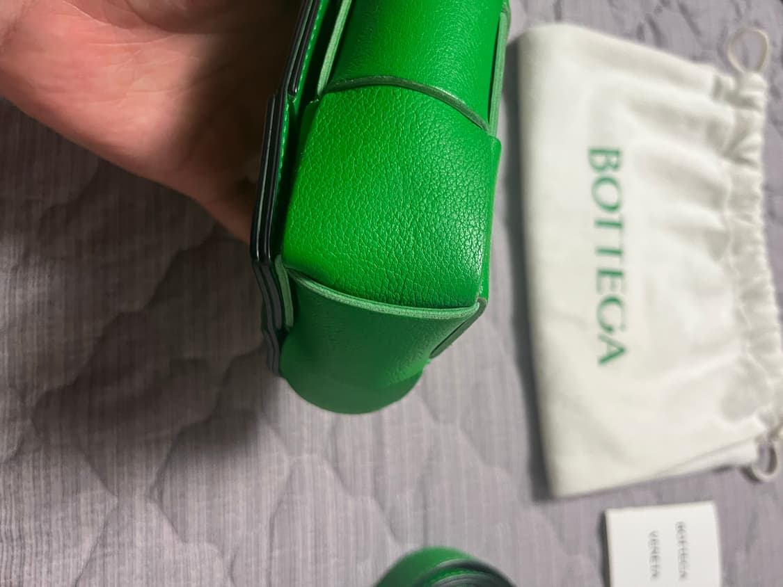 보테가베네타 램스킨 그린 레더 벨트 카세트백 상품이미지5