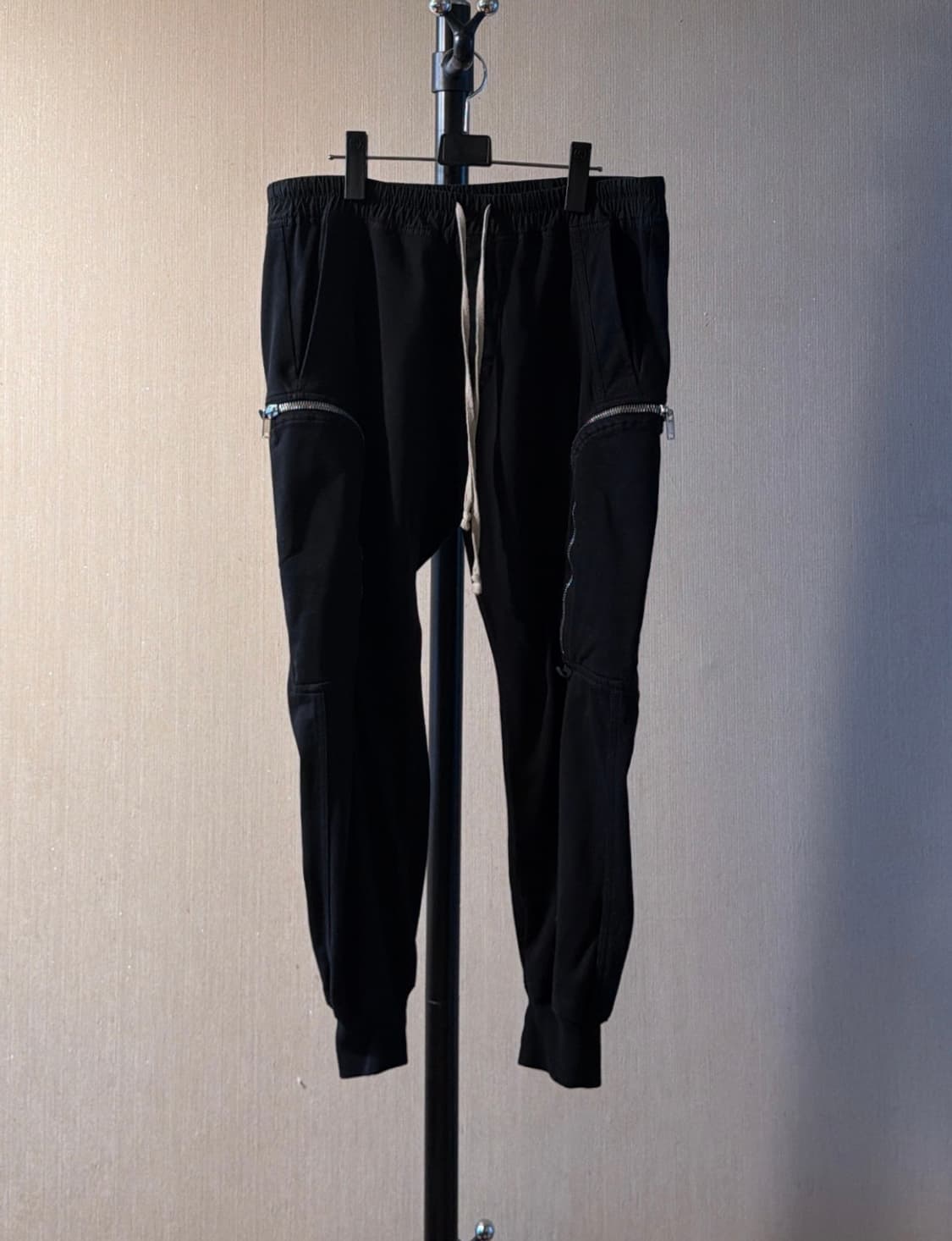 릭오웬스 블랙 포켓 조거팬츠 상품이미지1