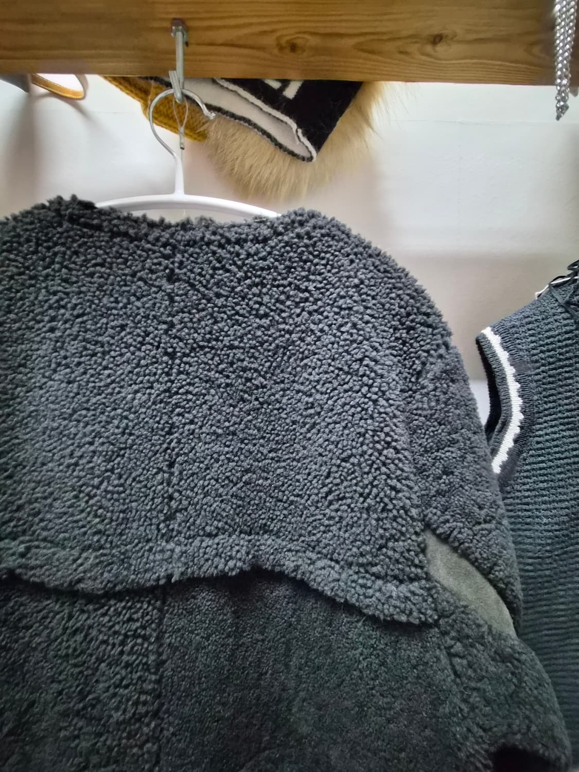 산드로 롱 무스탕 리얼양털 양가죽 상품이미지9