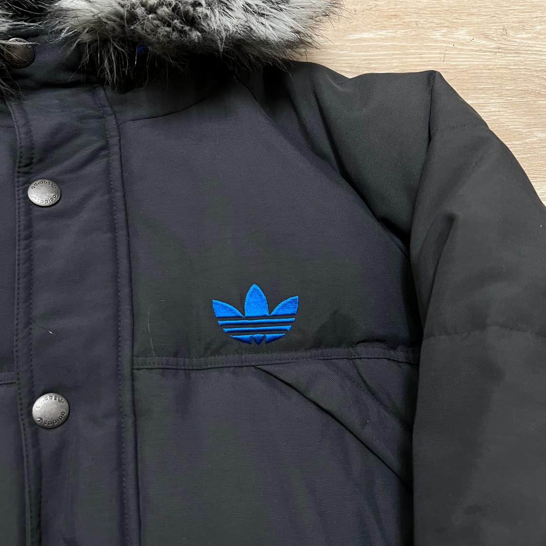 아디다스 트레포일 로고 퍼후드 패딩 점퍼 [블랙] M/95 상품이미지4