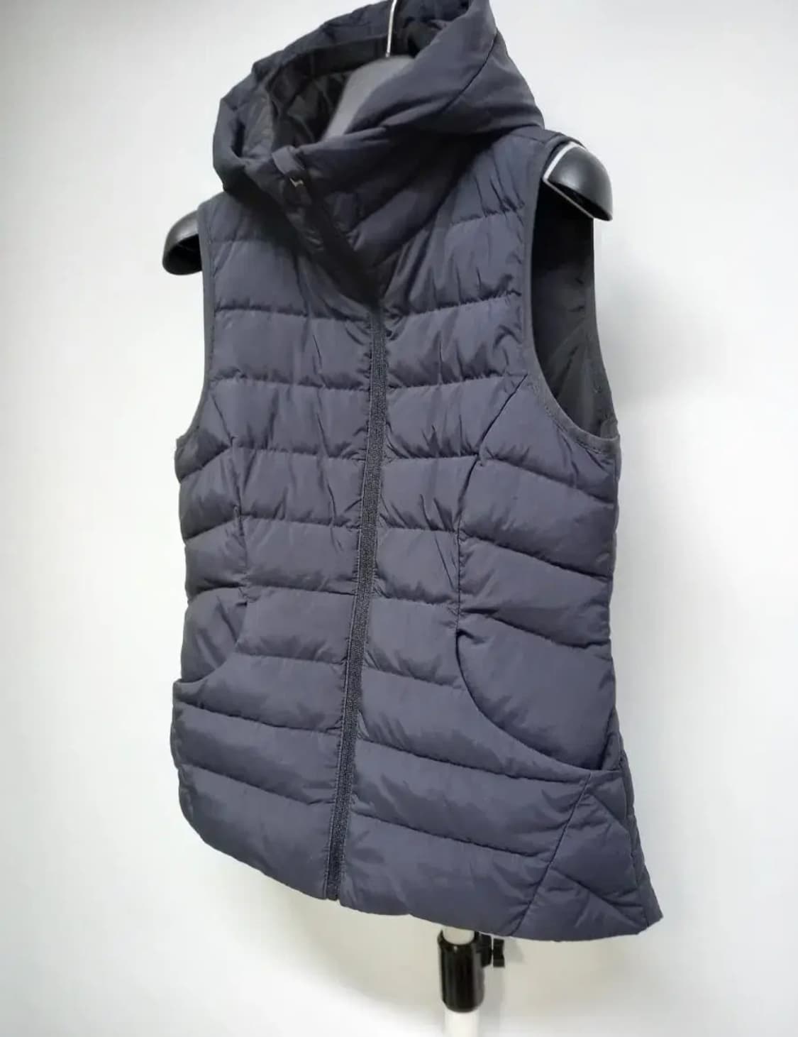 안다르 구스 경량 패딩베스트 2싸이즈 44 상품이미지5
