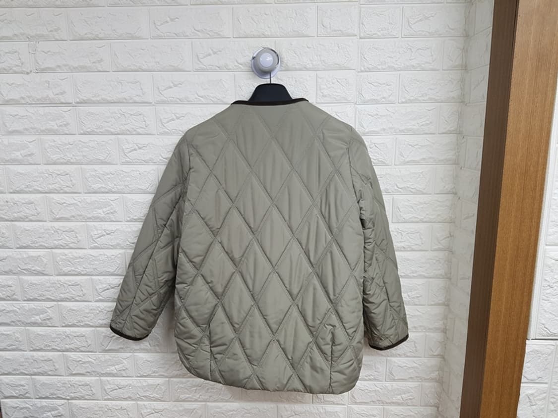 BCBG 누빔 자켓 55 (봄자켓 카라 탈부착가능) 상품이미지6