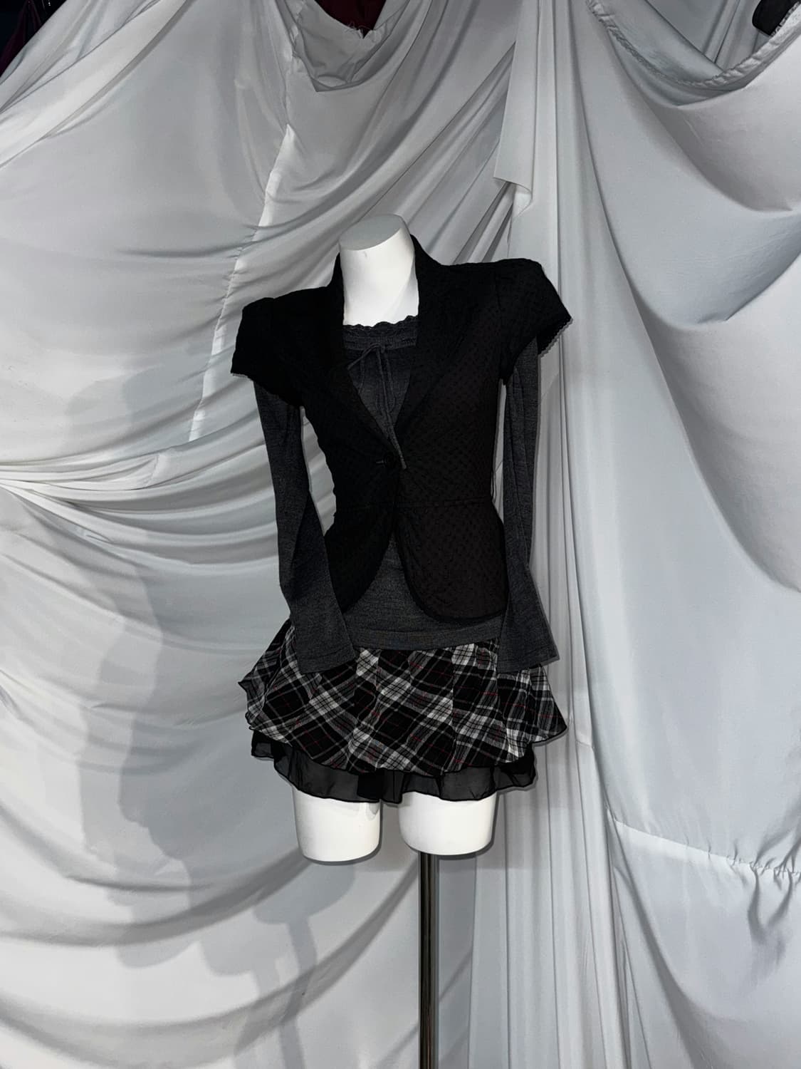 무채색 공겜여주깔 체크 완장 디테일 코트 코디세트 상품이미지4