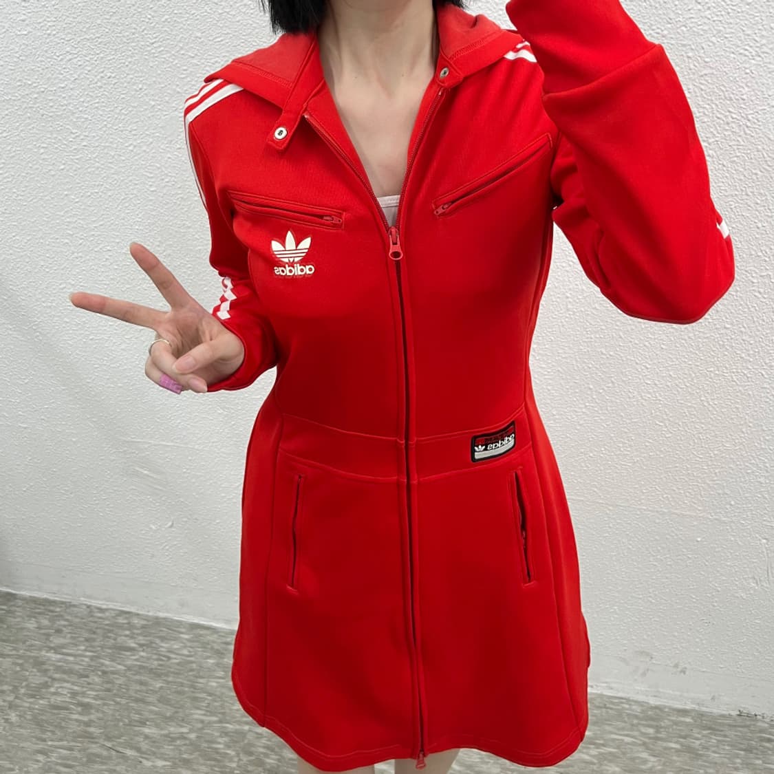 아디다스 화이트라인 레드 후드 투지퍼 트랙탑 원피스 85 상품이미지6