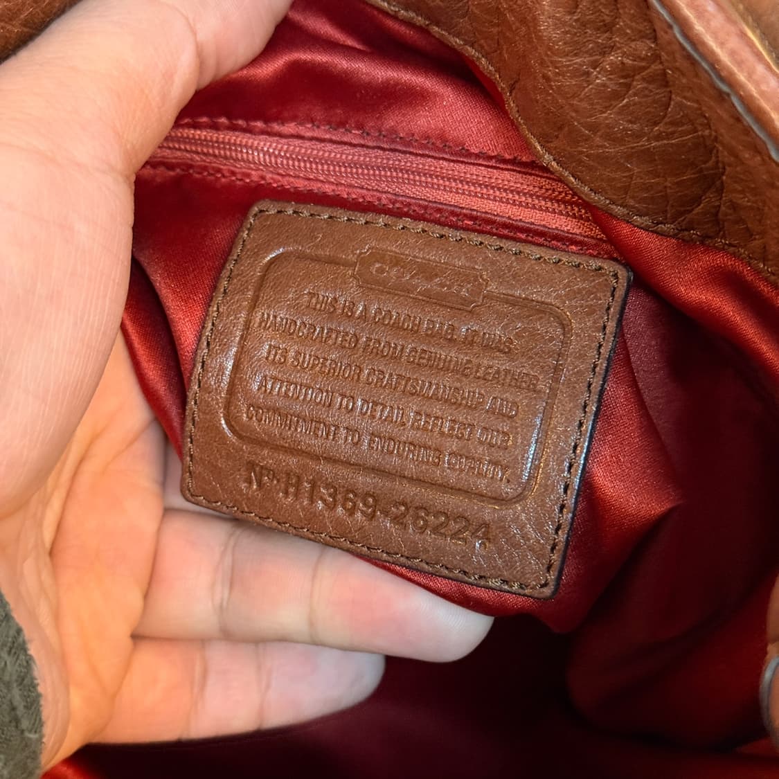 올드 코치 메디슨 레더 숄더백 상품이미지5