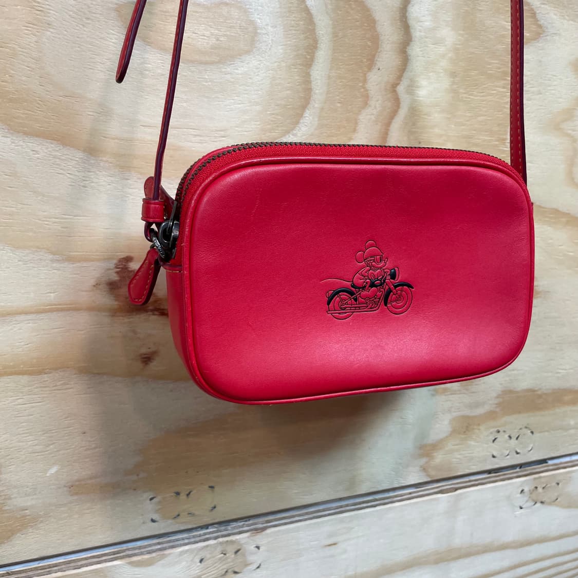 Coach x disney 미니백 상품이미지1