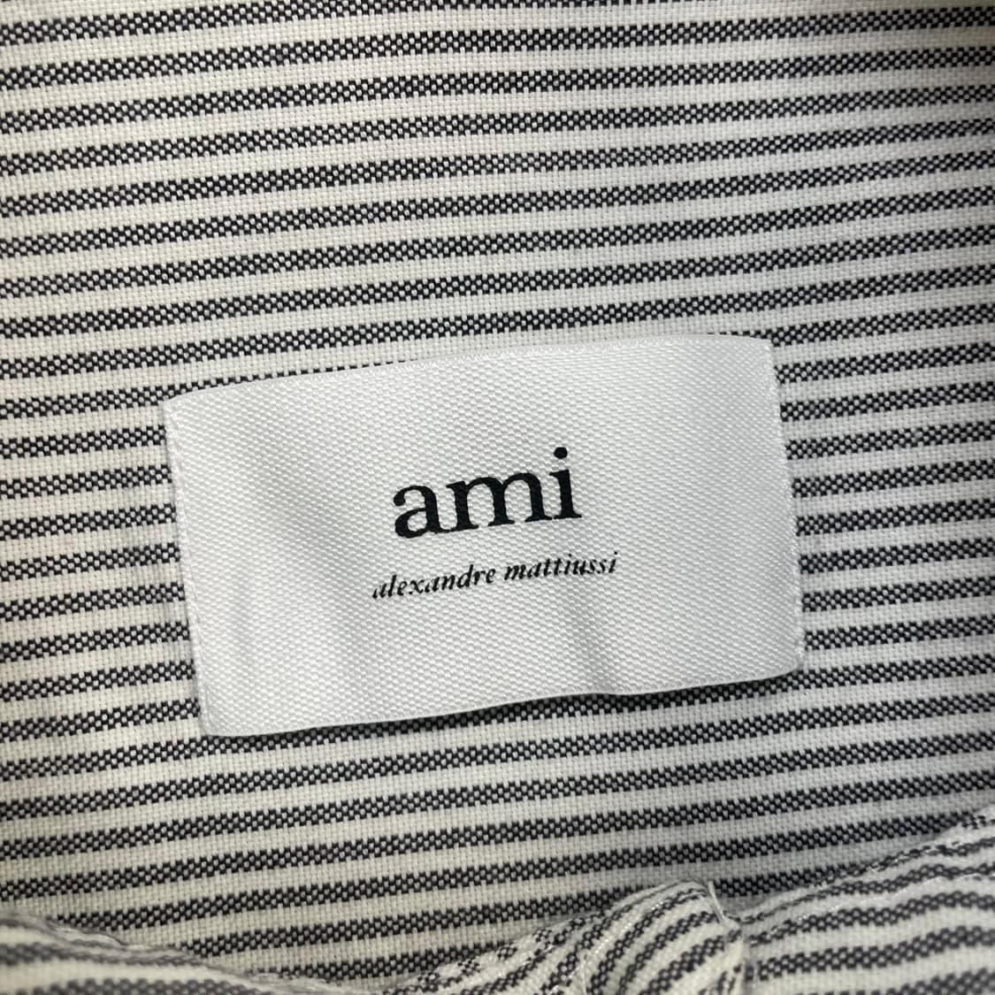 아미 Ami 스몰 하트 자수 로고 스트라이프 셔츠 상품이미지4