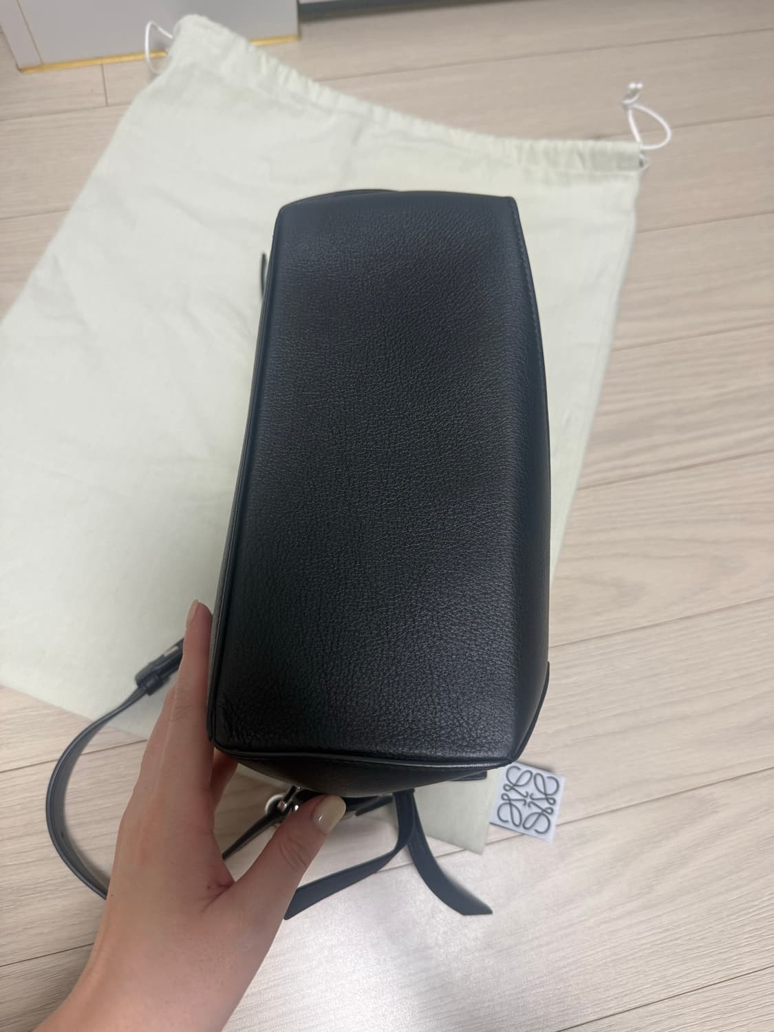 로에베 스몰 퍼즐 엣지백 상품이미지9