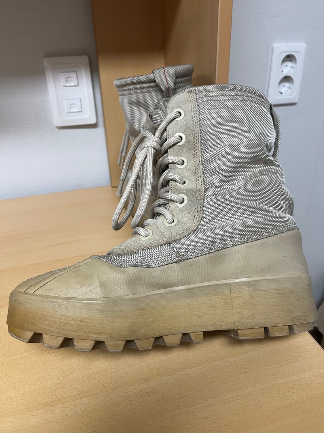 8) 아디다스 이지950 피요테   상품이미지5