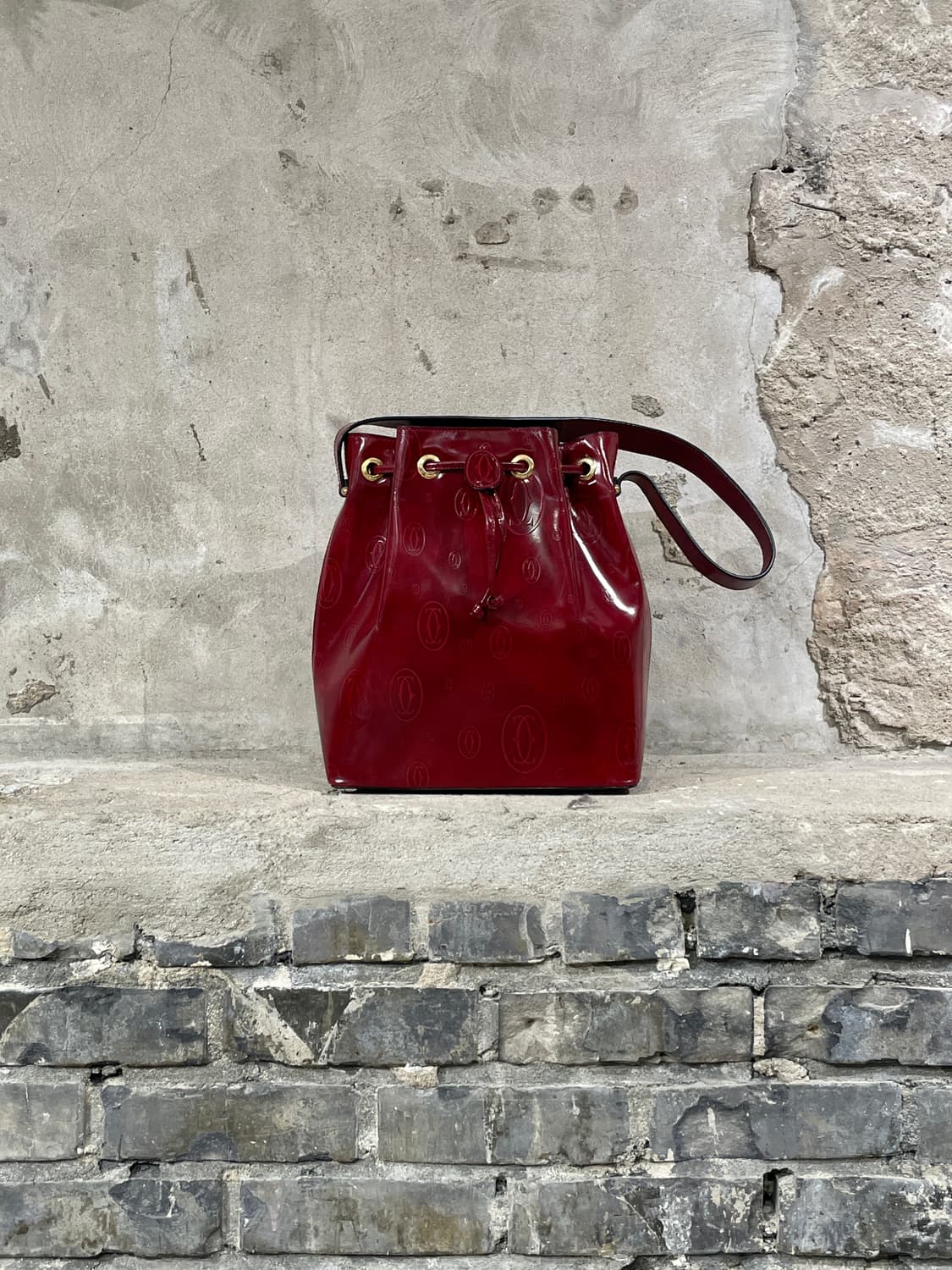 까르띠에 레드 보르도 버킷 숄더백 상품이미지1