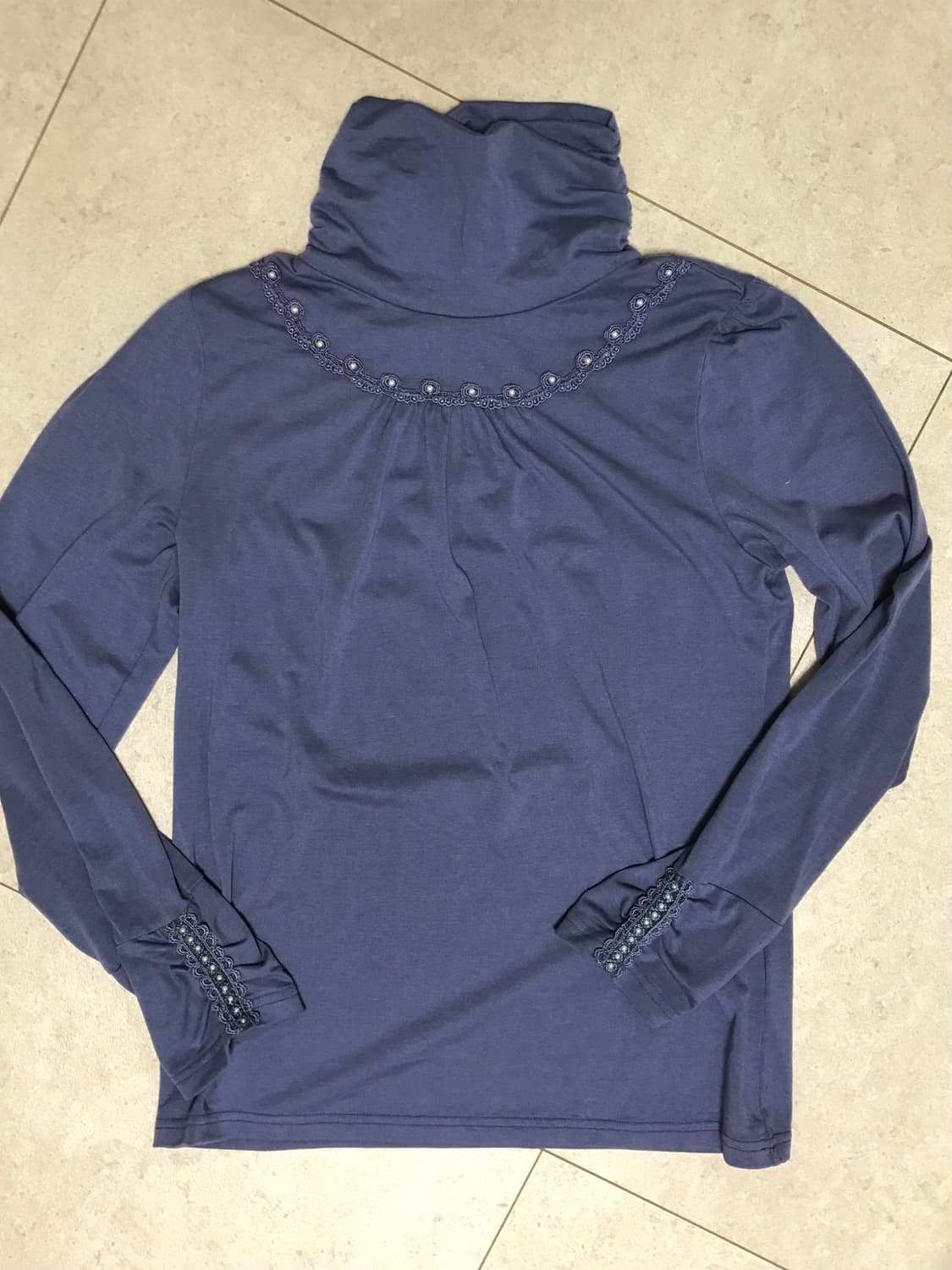 대장 엑시즈팜 진주 레이스 포인트 폴라티 롱슬리브 상품이미지2