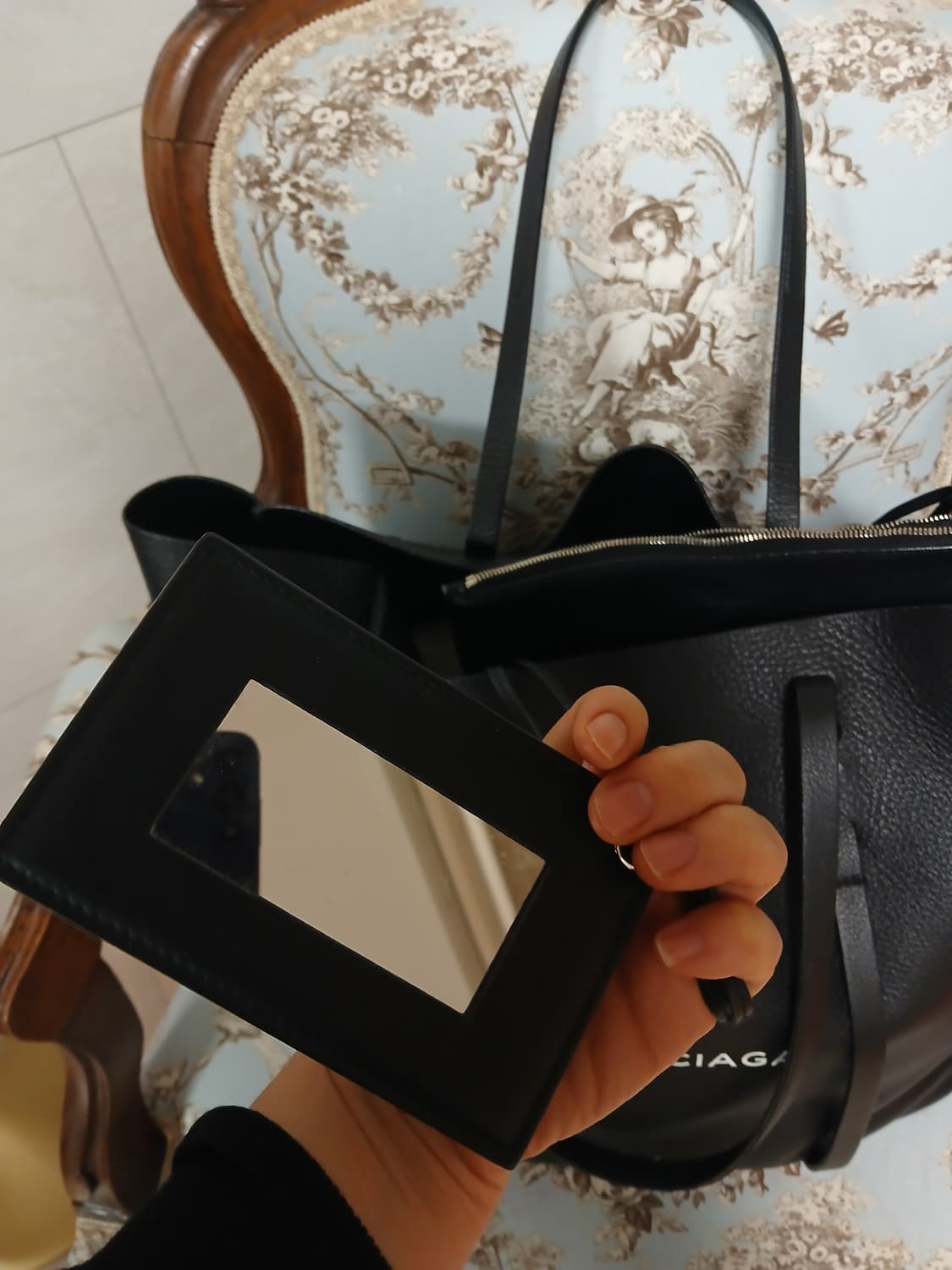 발렌시아가 쇼퍼백 상품이미지6