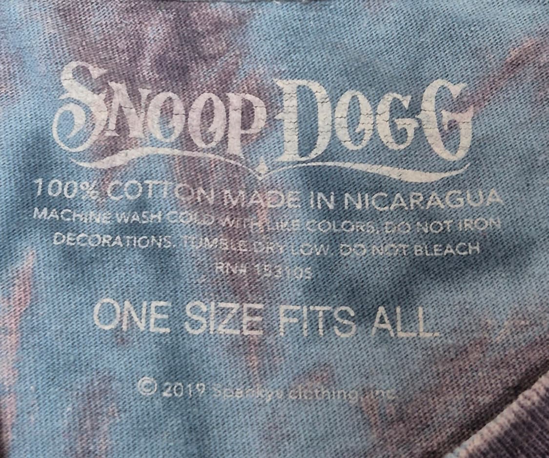 [XL]스눕독 오피셜 티셔츠 -56

총장 : 74
어깨 : 61
가슴  상품이미지4