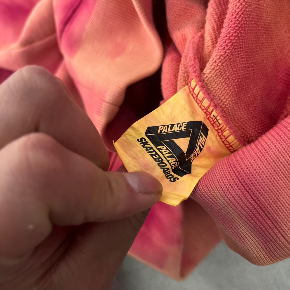 100 팔라스 핑거 업 타이다이 후드티 상품이미지5