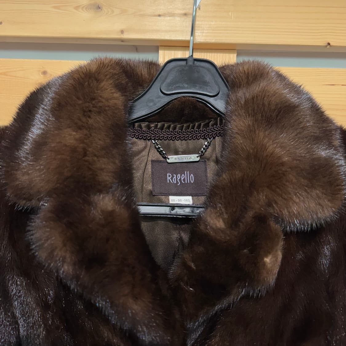 블랙그라마 밍크 자켓 상품이미지3