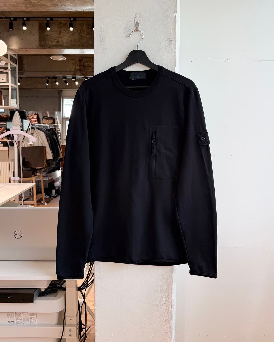 스톤아일랜드 블랙 고스트피스 롱슬리브 맨투맨 상품이미지2