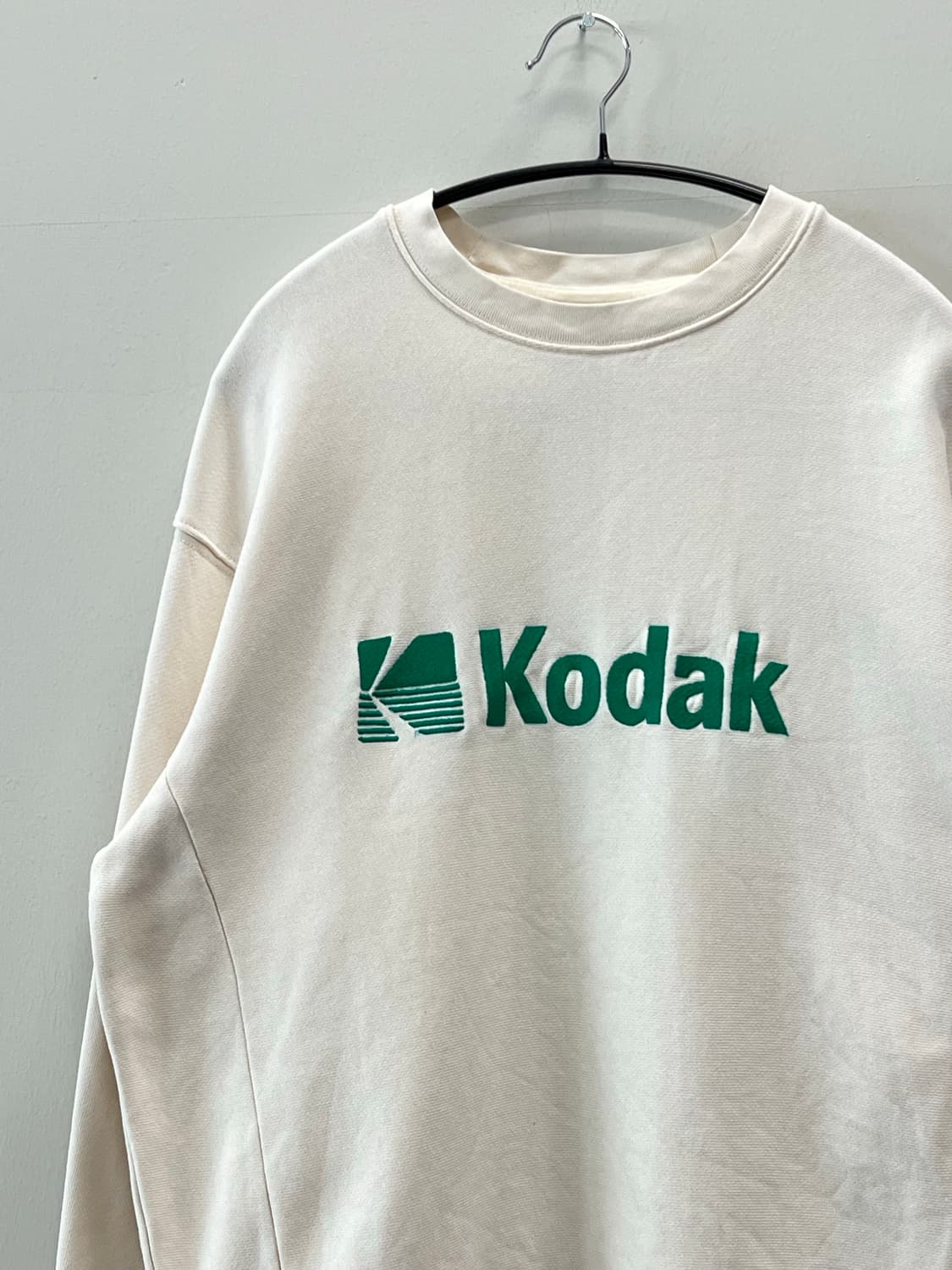 코닥 자수로고 맨투맨 아이보리/그린 상품이미지3