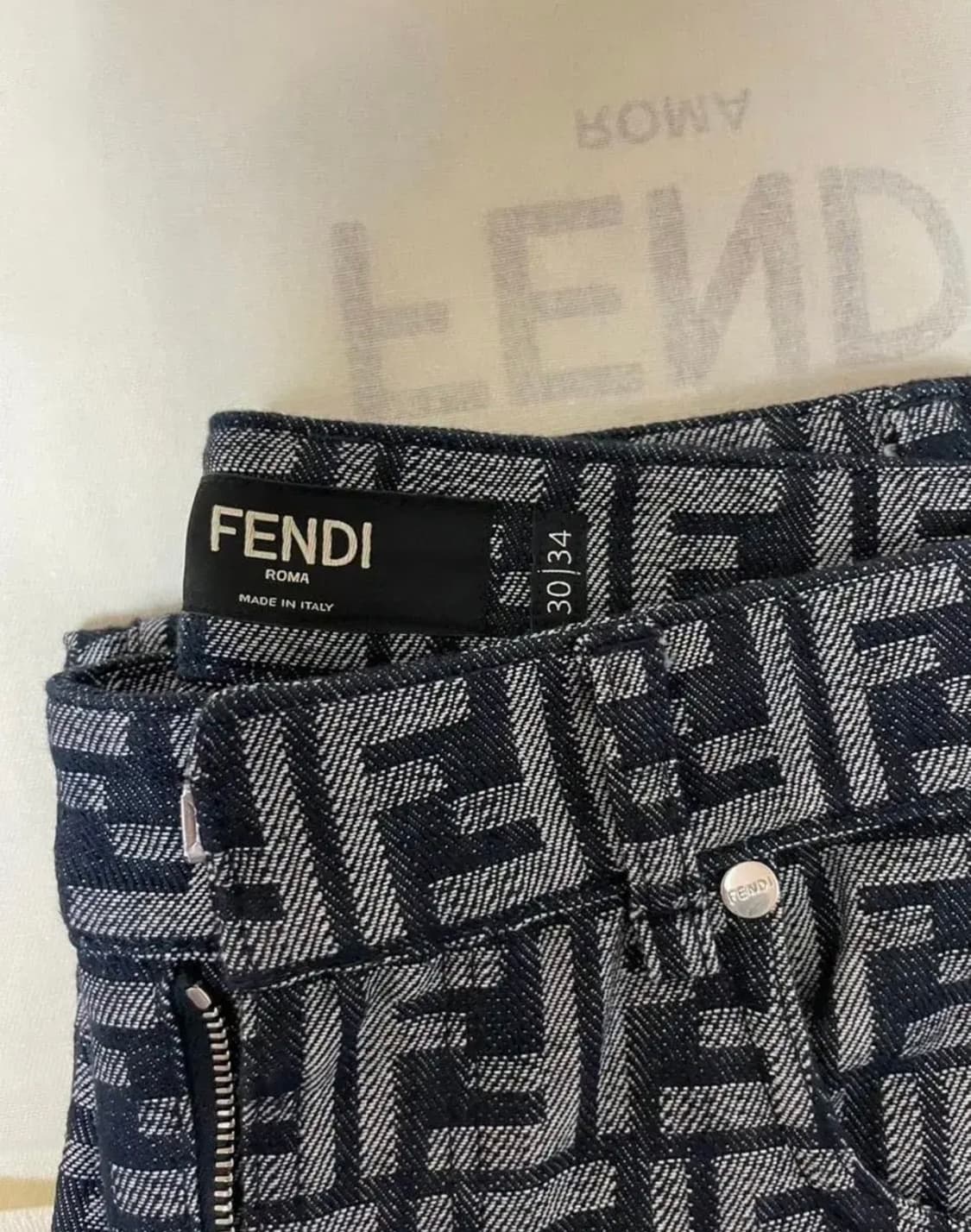 [미개봉 새상품] 펜디 FF로고 이민호 청바지 30사이즈 상품이미지5