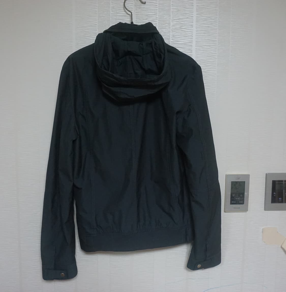 (95) 우영미 솔리드옴므 테크니컬 폴리쉘 자켓 상품이미지4