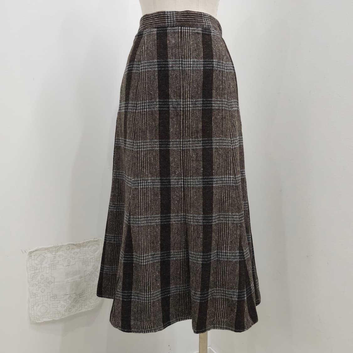 울 체크 앞트임 플레어 스커트 상품이미지2