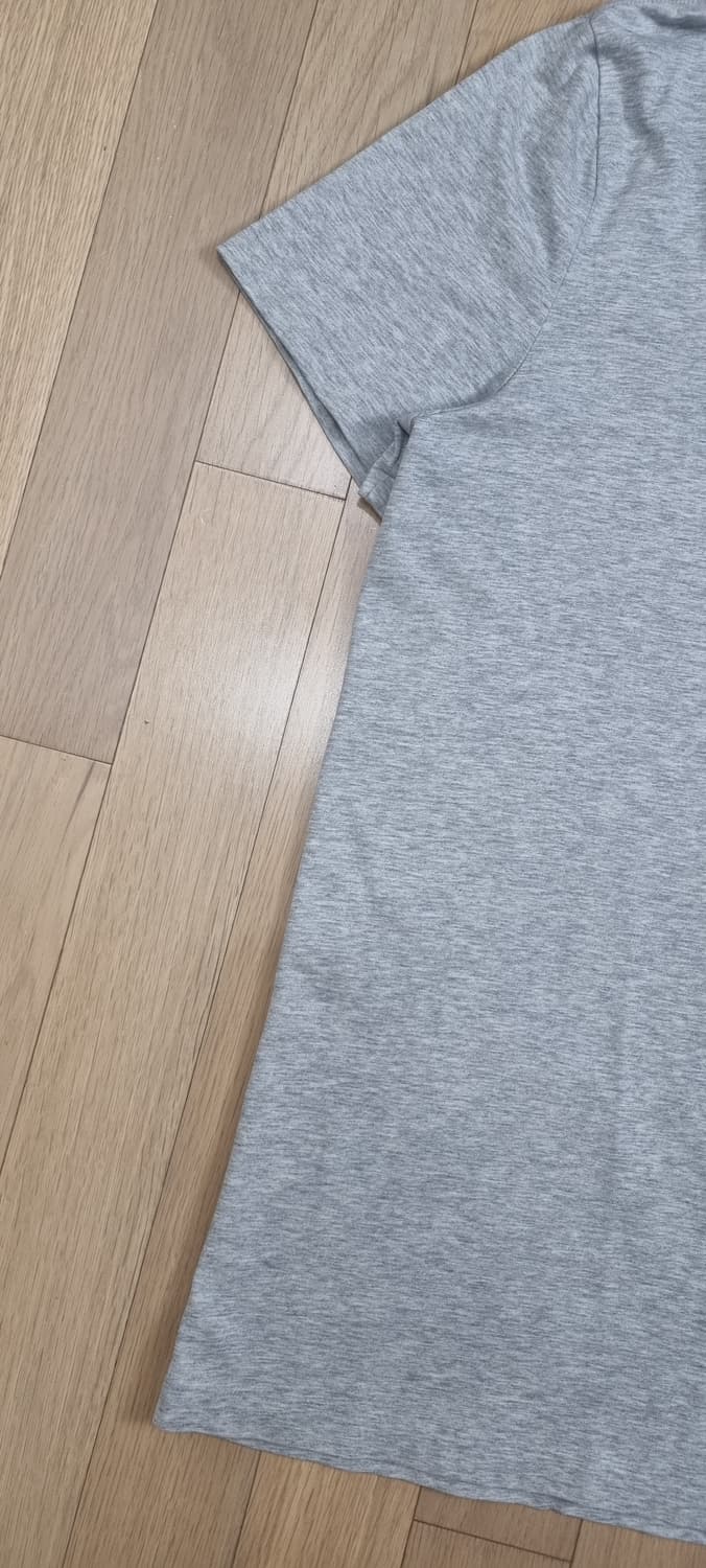 버버리 브이넥 반팔 L _ 남성 상품이미지3