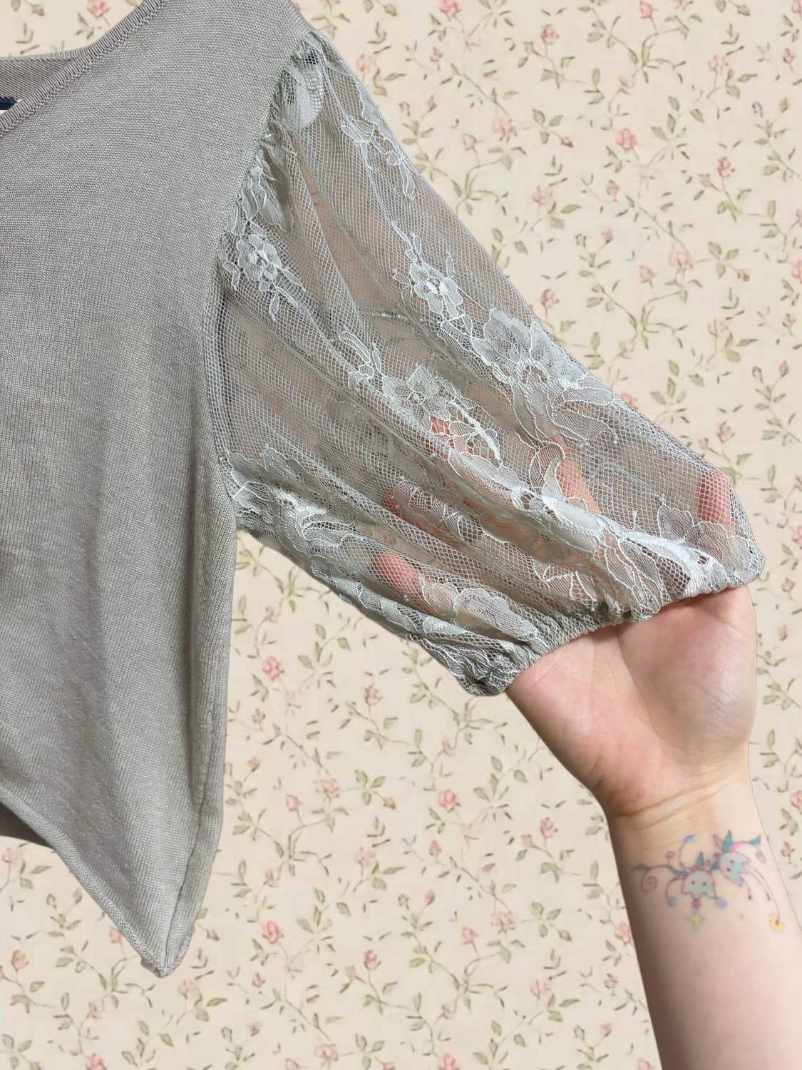 빈티지 카키베이지 셔링 시스루 티셔츠 상품이미지3