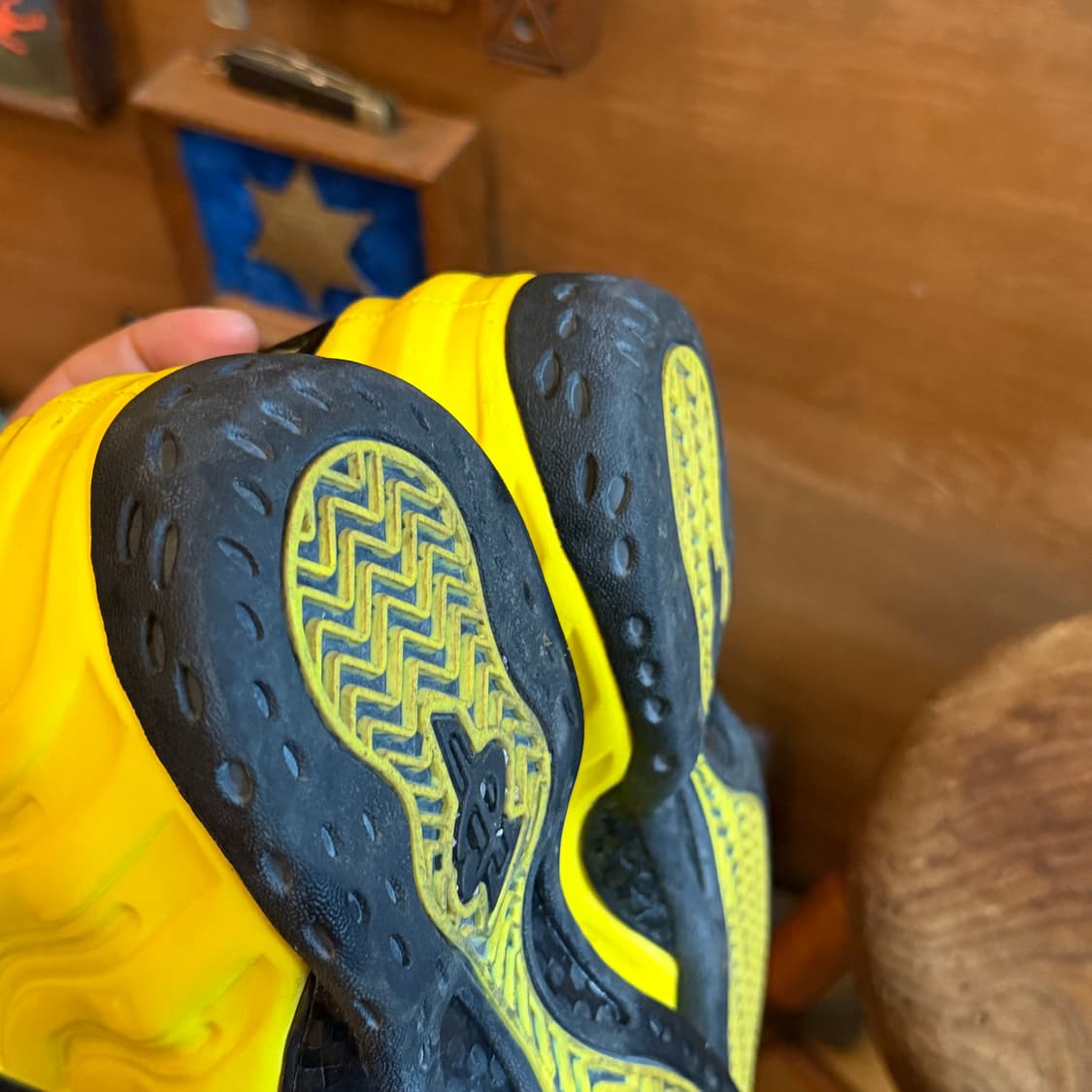 Nike 나이키 에어 폼포짓 원 우탱 옵틱 옐로우 상품이미지6