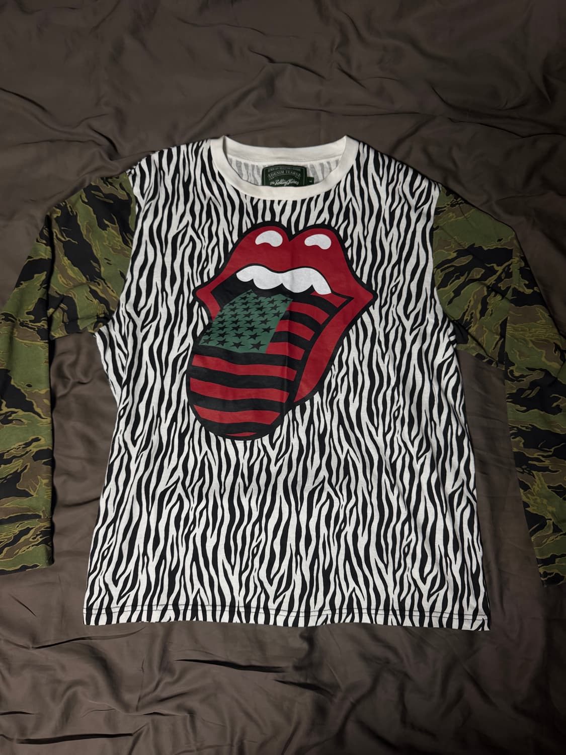 데님 티어스 x 롤링 스톤스 협업 롱슬리브 상품이미지1