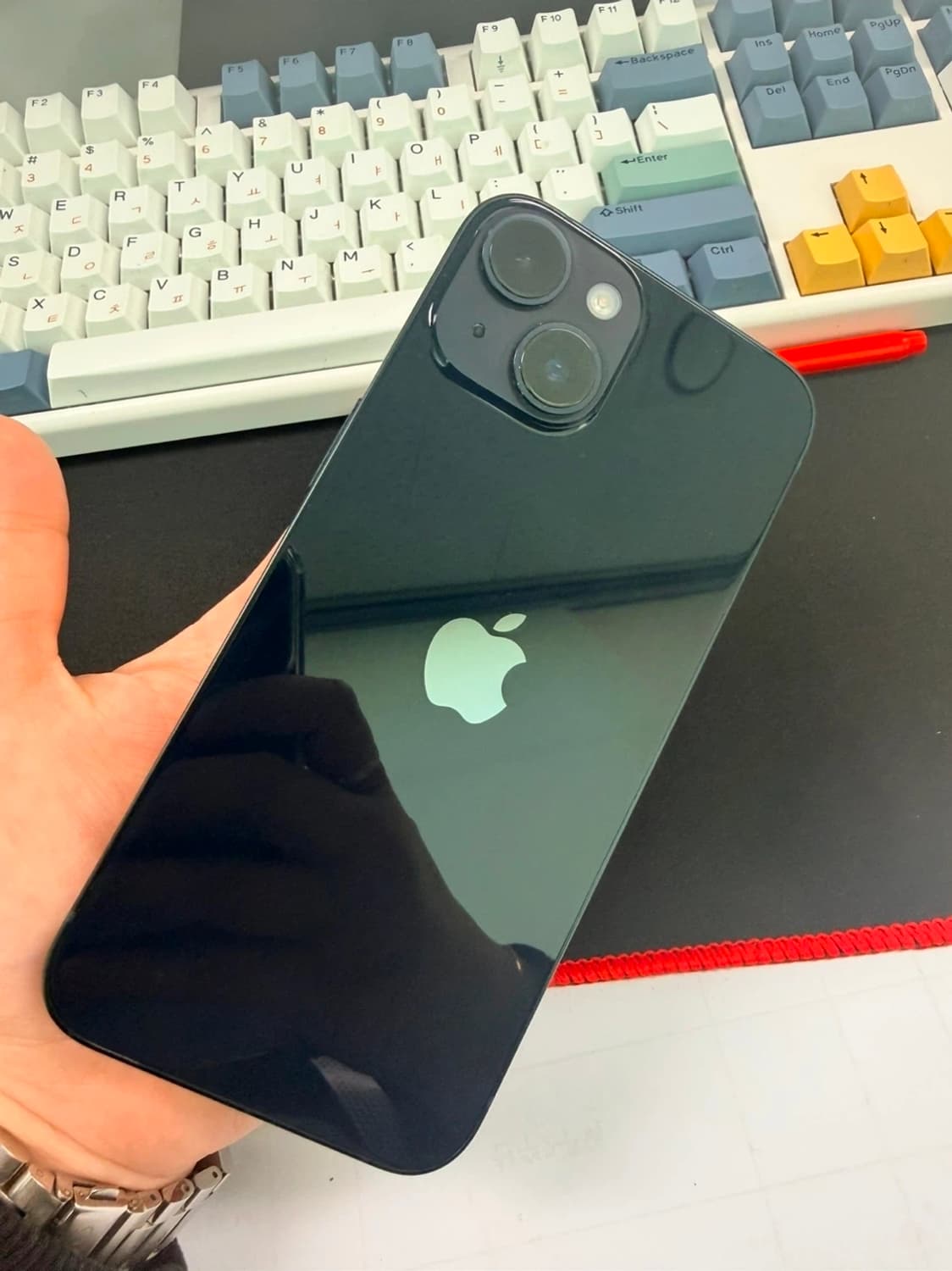 아이폰 14 블랙색상 자급제 128G  상품이미지2