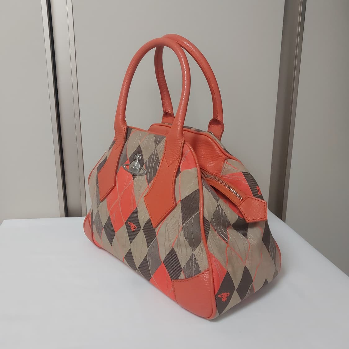 비비안웨스트우드 ORB 아가일 종가방 상품이미지3