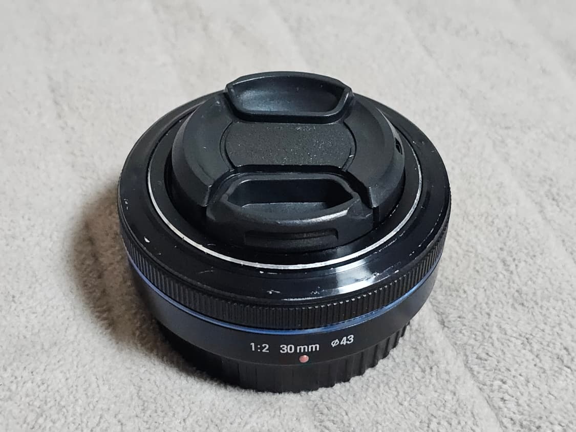 삼성 NX 마운트용 30mm F2 표준 렌즈 상품이미지1