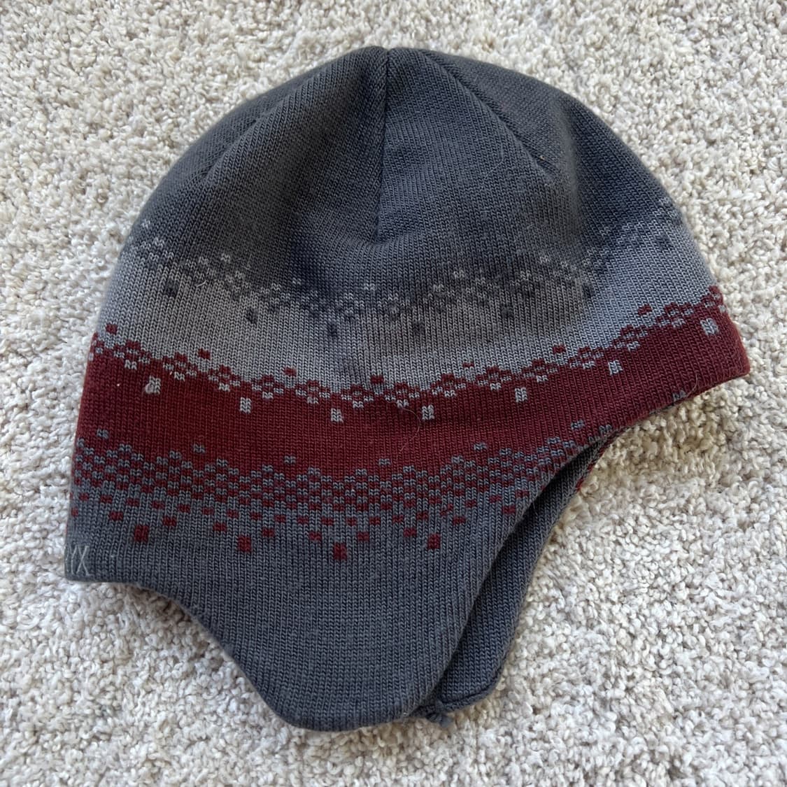 아크테릭스 패턴 비니 그레이 버건디 상품이미지3