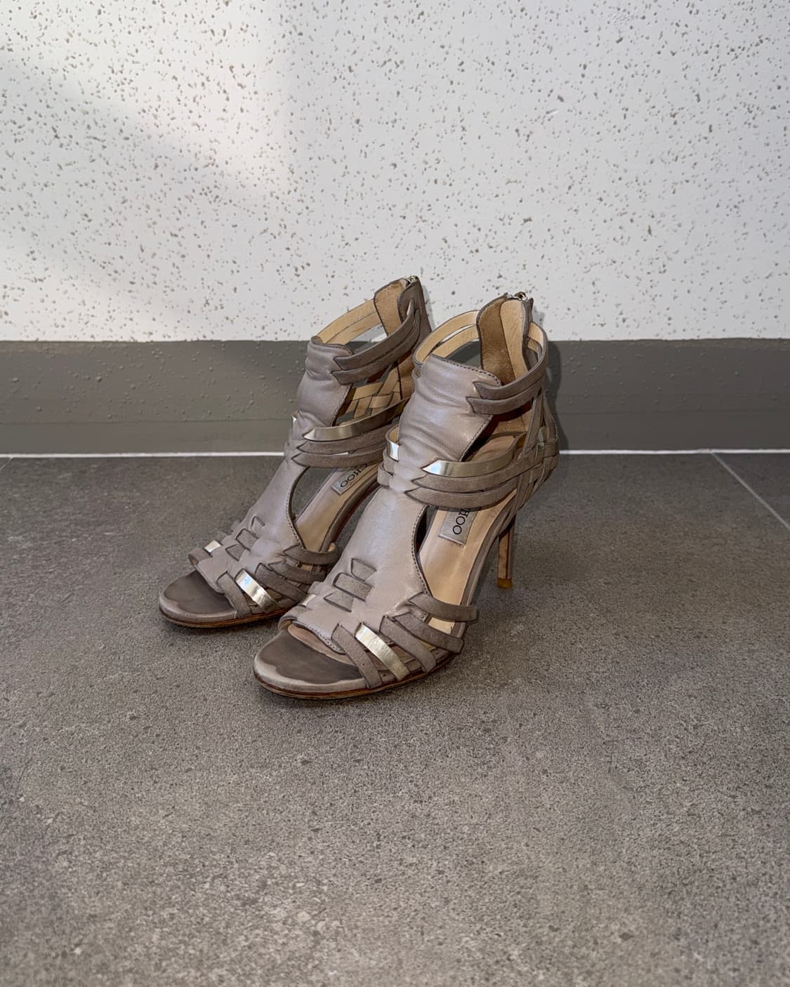 Jimmy Choo beige open toe strap pumps 상품이미지3
